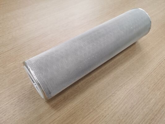 Siatka metalowa ze stali nierdzewnej 100 o wysokiej wytrzymałości mechanicznej i odporności na temperaturę